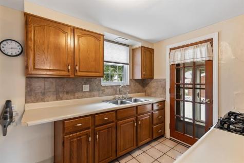 76 Kingston Avenue Crafton PA 15205