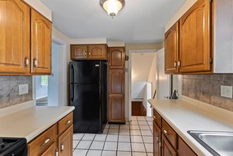 76 Kingston Avenue Crafton PA 15205