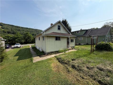220 Bethel Street Conemaugh Township PA 15935