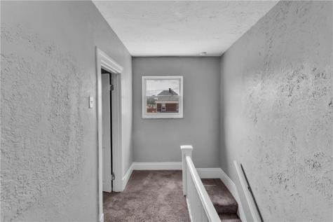 831 Woodward Avenue Stowe Township PA 15136