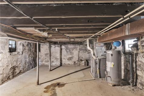 831 Woodward Avenue Stowe Township PA 15136
