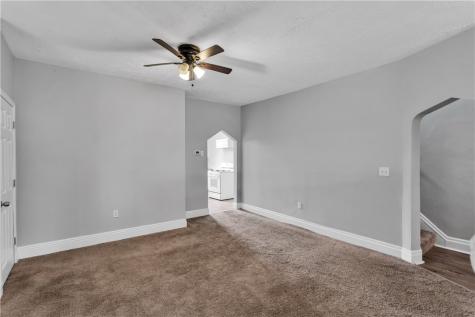 831 Woodward Avenue Stowe Township PA 15136
