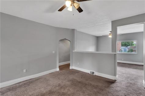 831 Woodward Avenue Stowe Township PA 15136