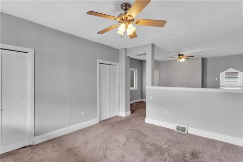 831 Woodward Avenue Stowe Township PA 15136