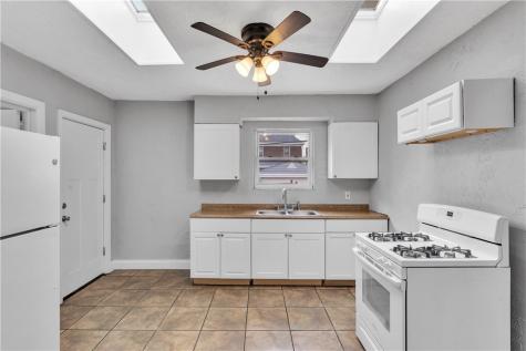831 Woodward Avenue Stowe Township PA 15136