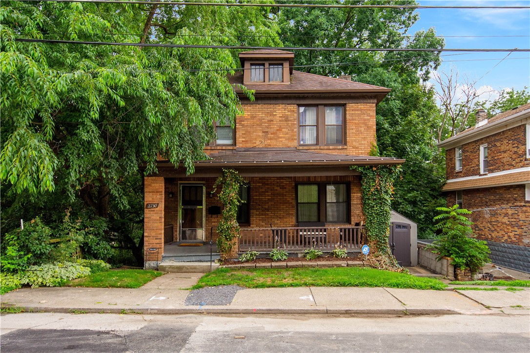 2230 Fairland Street Overbrook PA 15210