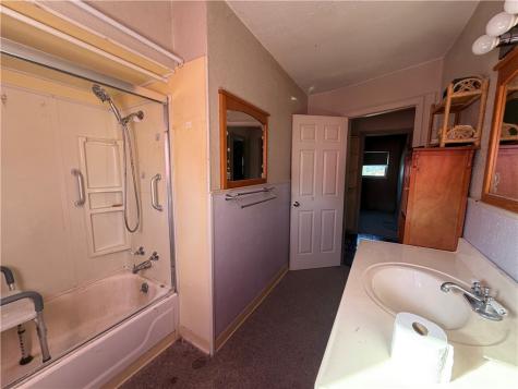 1931 Leishman Avenue Arnold PA 15068