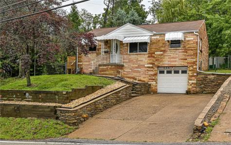 1337 Hamilton Road Castle Shannon PA 15234