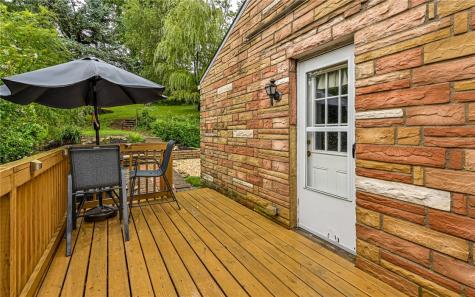 1337 Hamilton Road Castle Shannon PA 15234