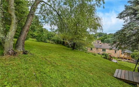 1337 Hamilton Road Castle Shannon PA 15234