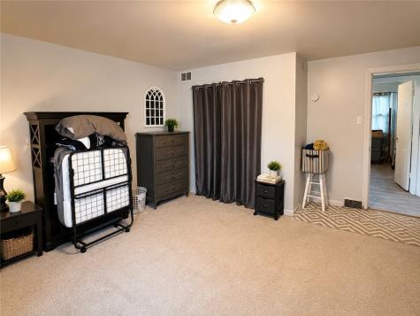 121 Center Avenue Bellevue PA 15202