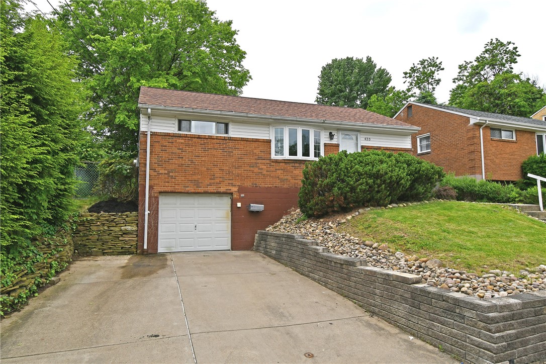 433 Ridgemont Drive Banksville/westwood PA 15220