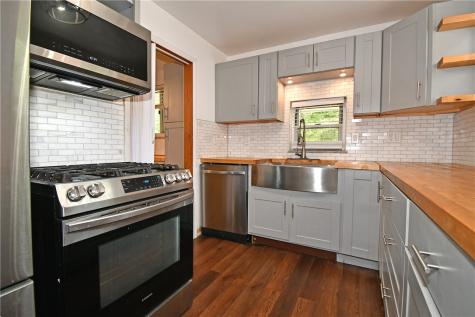 433 Ridgemont Drive Banksville/westwood PA 15220