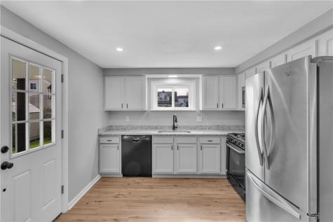 577 Jefferson Street Rochester PA 15074