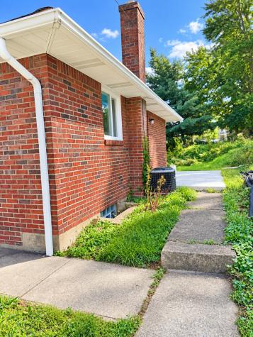 232 Mary Street West End PA 15120