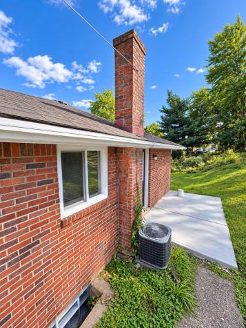 232 Mary Street West End PA 15120