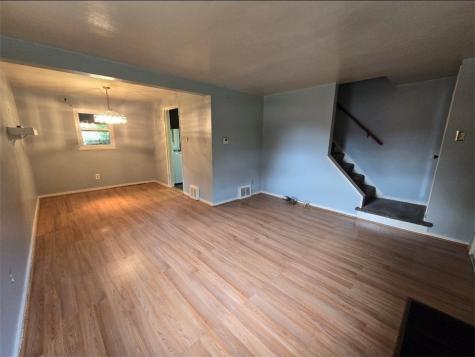 2405 Wenzell Beechview PA 15216