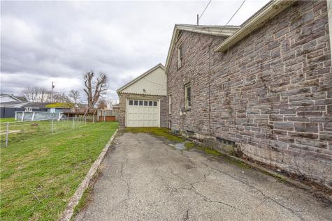 202 E Georgia Avenue Connellsville PA 15425