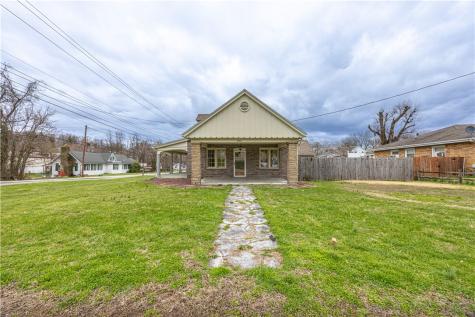 202 E Georgia Avenue Connellsville PA 15425