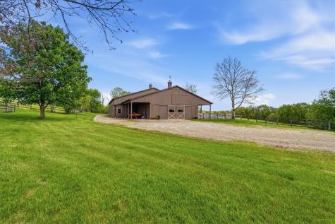 524 Paracca Lane Franklin Township PA 16123