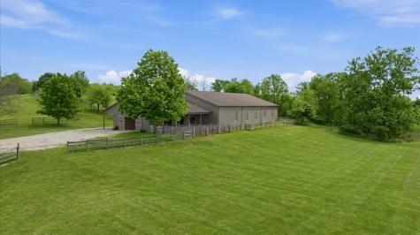 524 Paracca Lane Franklin Township PA 16123