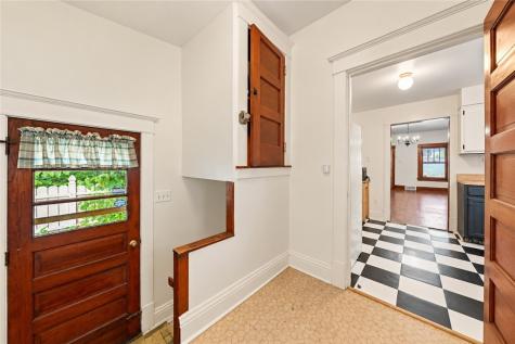 466 Jackson Street Rochester PA 15074