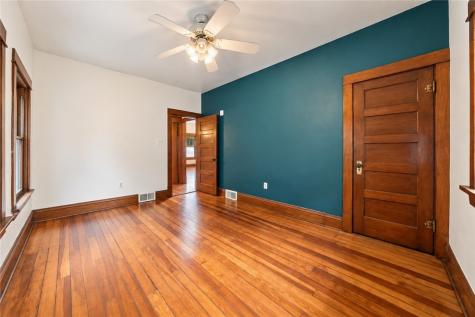466 Jackson Street Rochester PA 15074