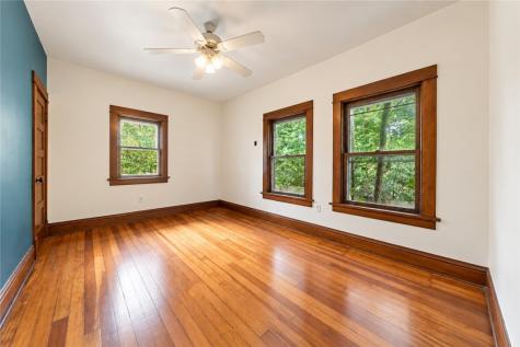 466 Jackson Street Rochester PA 15074