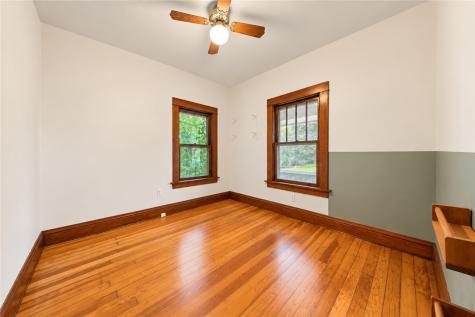 466 Jackson Street Rochester PA 15074