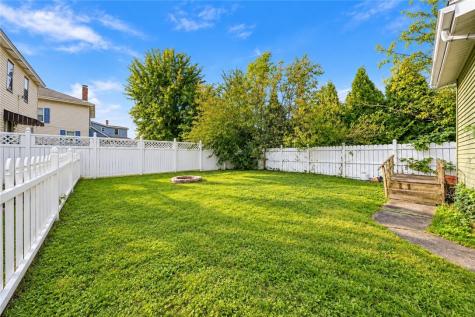466 Jackson Street Rochester PA 15074