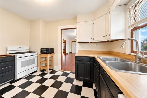 466 Jackson Street Rochester PA 15074