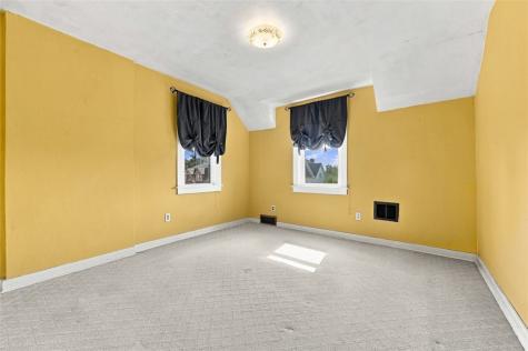24 Wheeler Avenue Ingram PA 15205