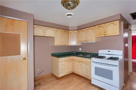 1723 Lowrie Spring Hill PA 15212