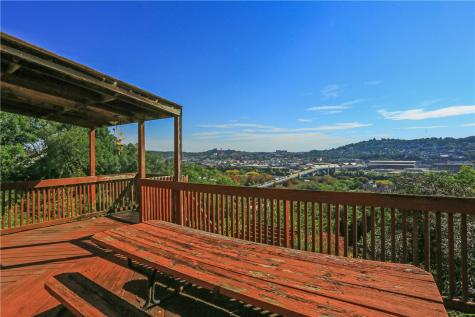 1723 Lowrie Spring Hill PA 15212