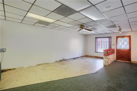 1723 Lowrie Spring Hill PA 15212