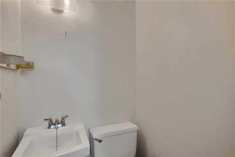 1723 Lowrie Spring Hill PA 15212