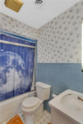 108 Fairview Street Delmont PA 15626