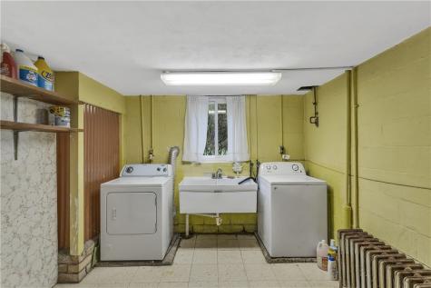 108 Fairview Street Delmont PA 15626