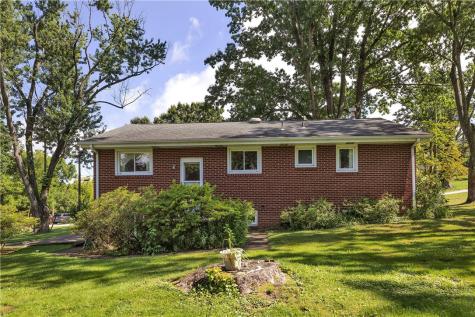 108 Fairview Street Delmont PA 15626