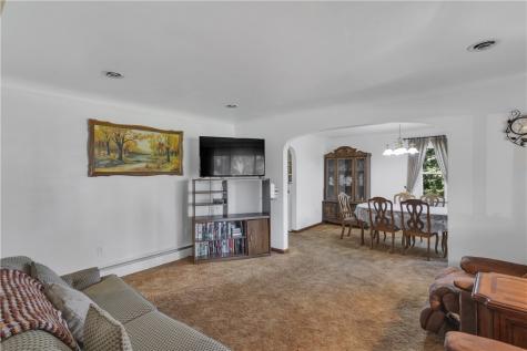 108 Fairview Street Delmont PA 15626