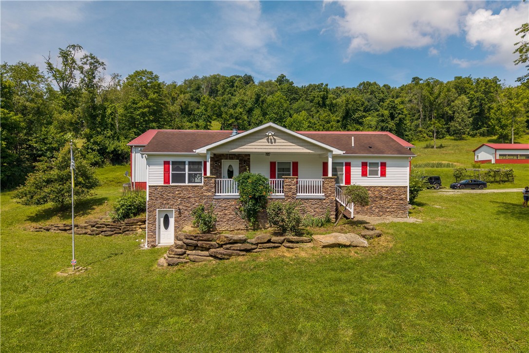 185 Dutch Glory Road West Bethlehem PA 15311