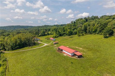 185 Dutch Glory Road West Bethlehem PA 15311