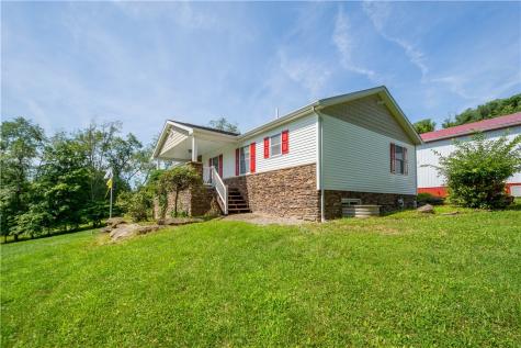 185 Dutch Glory Road West Bethlehem PA 15311