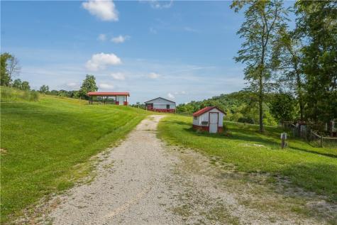 185 Dutch Glory Road West Bethlehem PA 15311