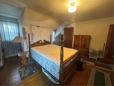 1605 Ridge Avenue Arnold PA 15068