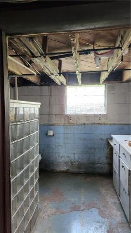1671 Airport Road Fredonia PA 16124