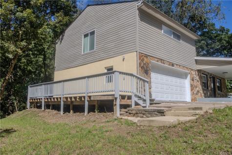 1145 Hill Street Lower Burrell PA 15068
