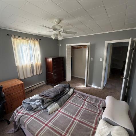 107 James Street W Leechburg PA 15656