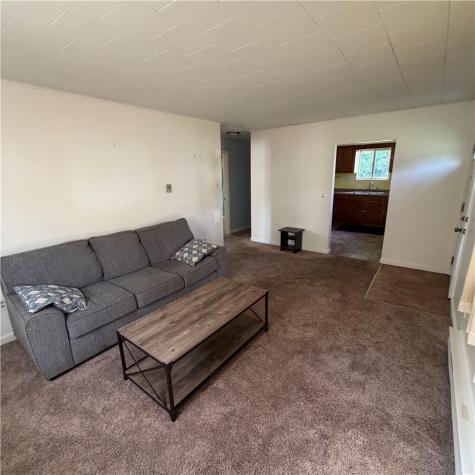 107 James Street W Leechburg PA 15656