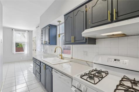 1336 4th Avenue Coraopolis PA 15108